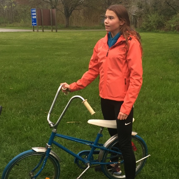 Meet your Posher, Brenna - Picture 1 of 1